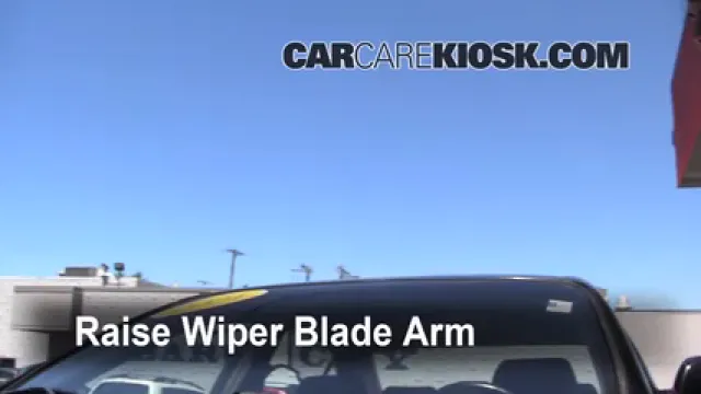 2004 Suzuki Verona LX 2.5L 6 Cyl. Windshield Wiper Blade (Front) Replace Wiper Blades